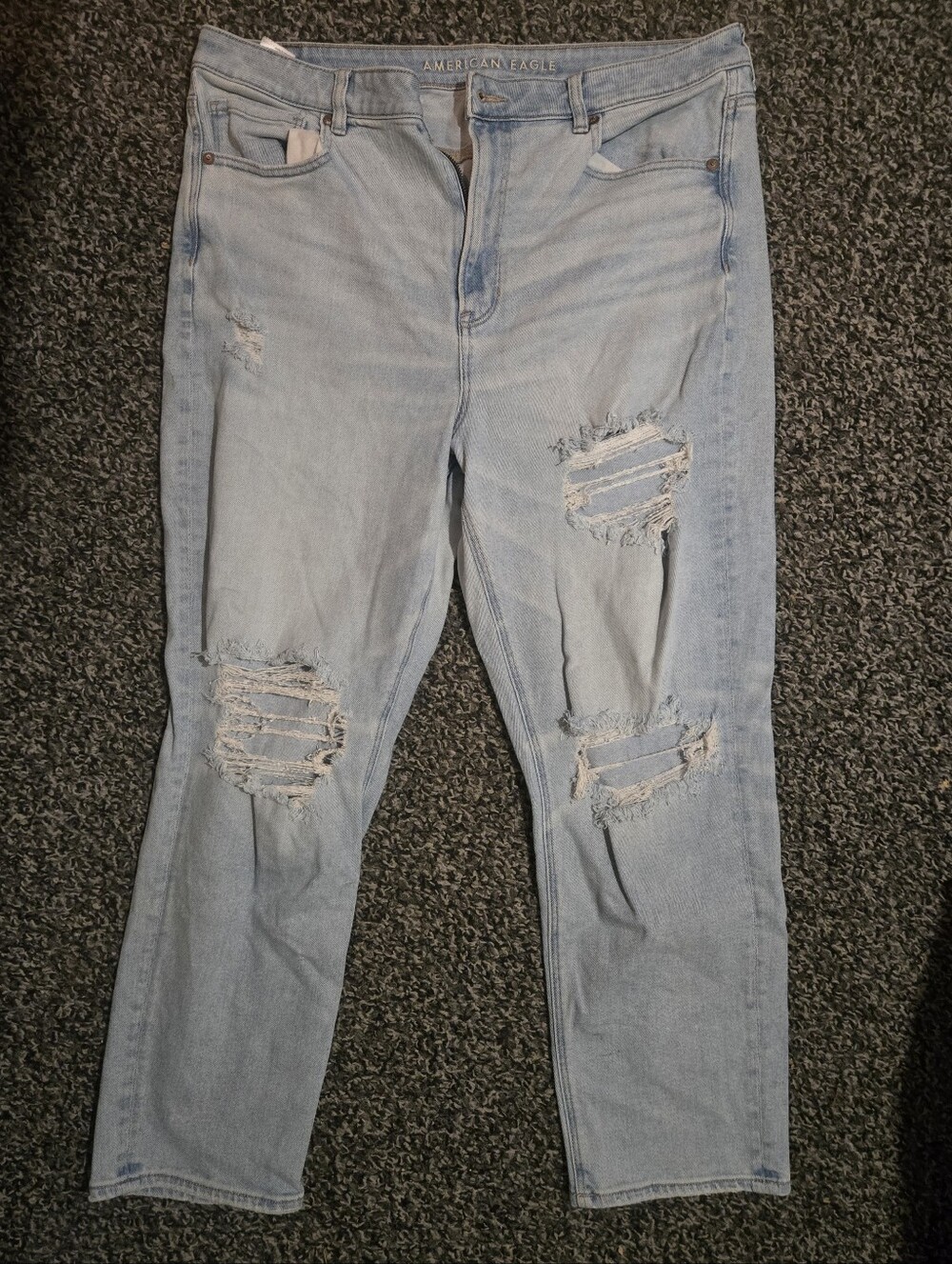 American Eagle Outfitters Light Wash Ripped Boyfriend Jeans Size 18